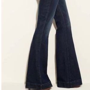 GUESS JEANS - MEDIUM RISE FLARE SONIA FIT- Size 25